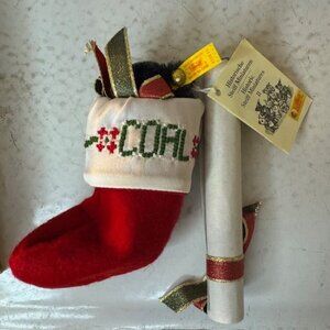Steiff 1984-85 Teddy Bear In Embroidered "Coal" Stocking - Historic Steiff Minia